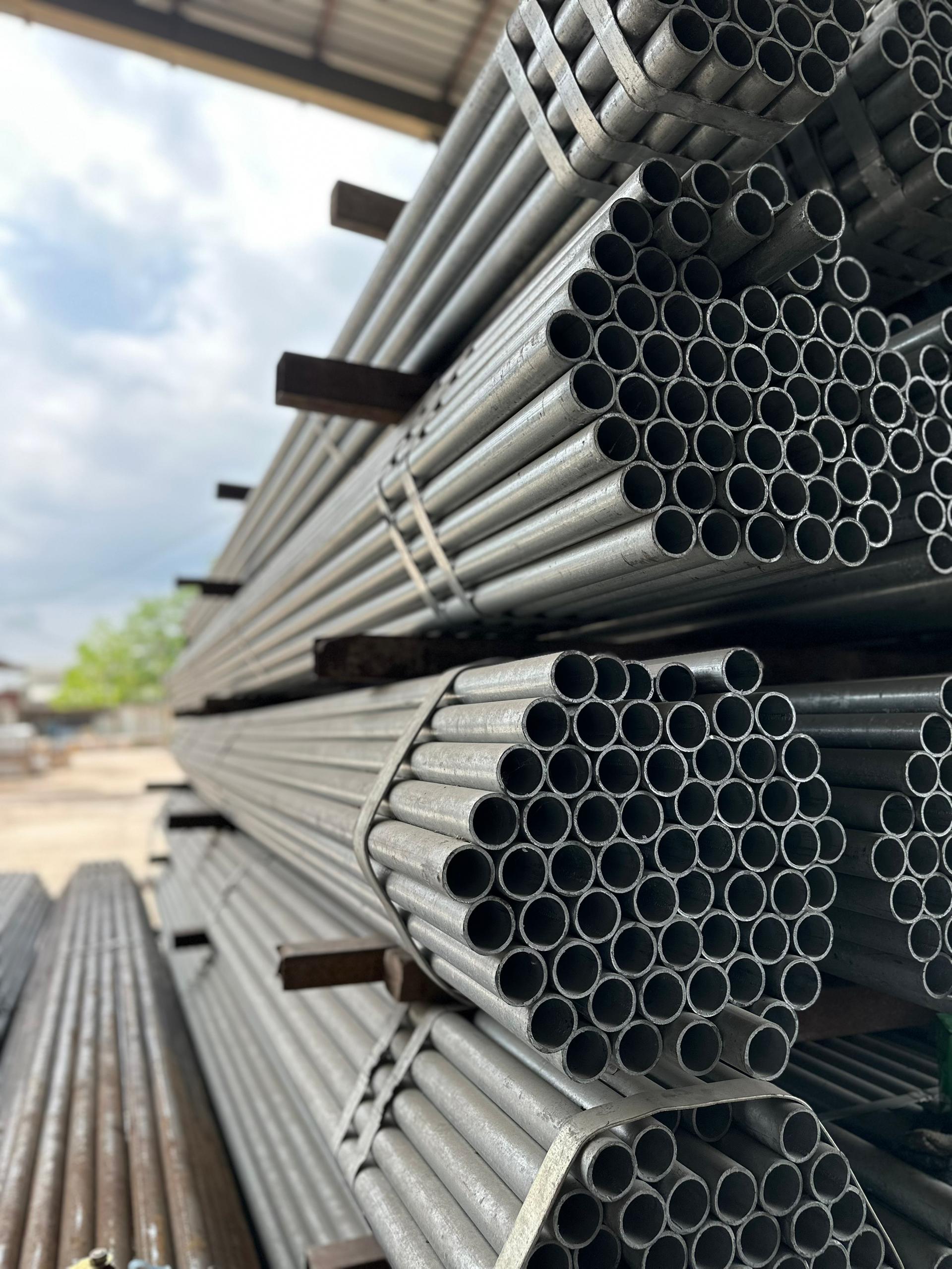 XXL Space Share shared storage warehouse and logistics facility